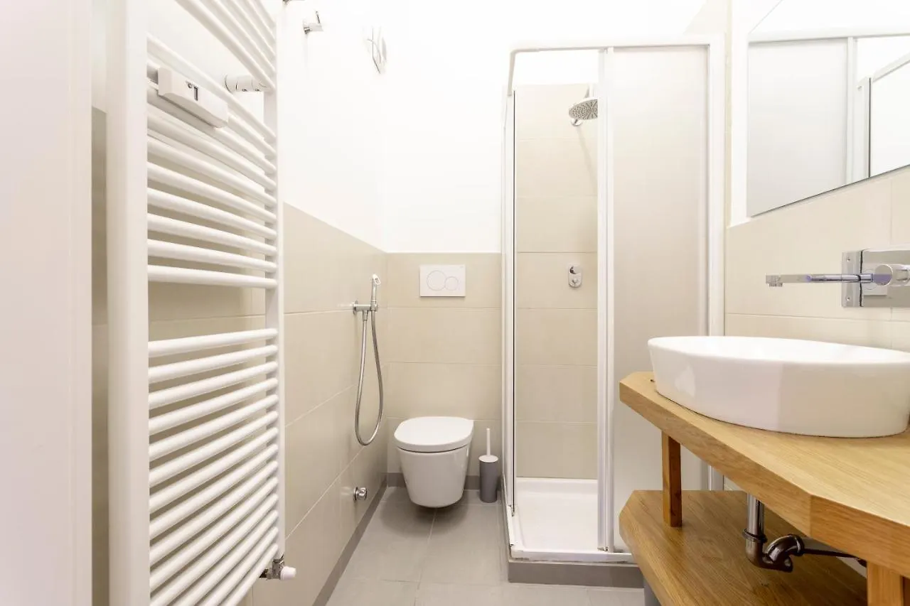 Co99 - Modern Two Bedrooms Apartment In Castello Cova Milan