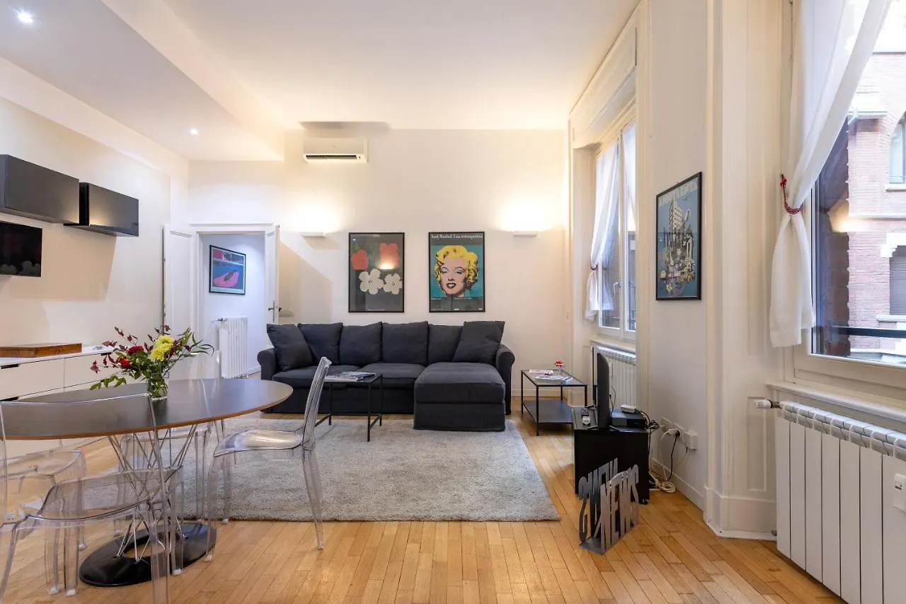 Co99 - Modern Two Bedrooms Apartment In Castello Cova contacts